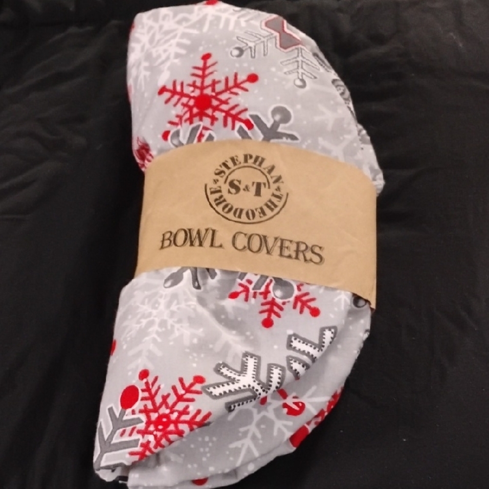 Gray and Red Snowflake Bowl Covers